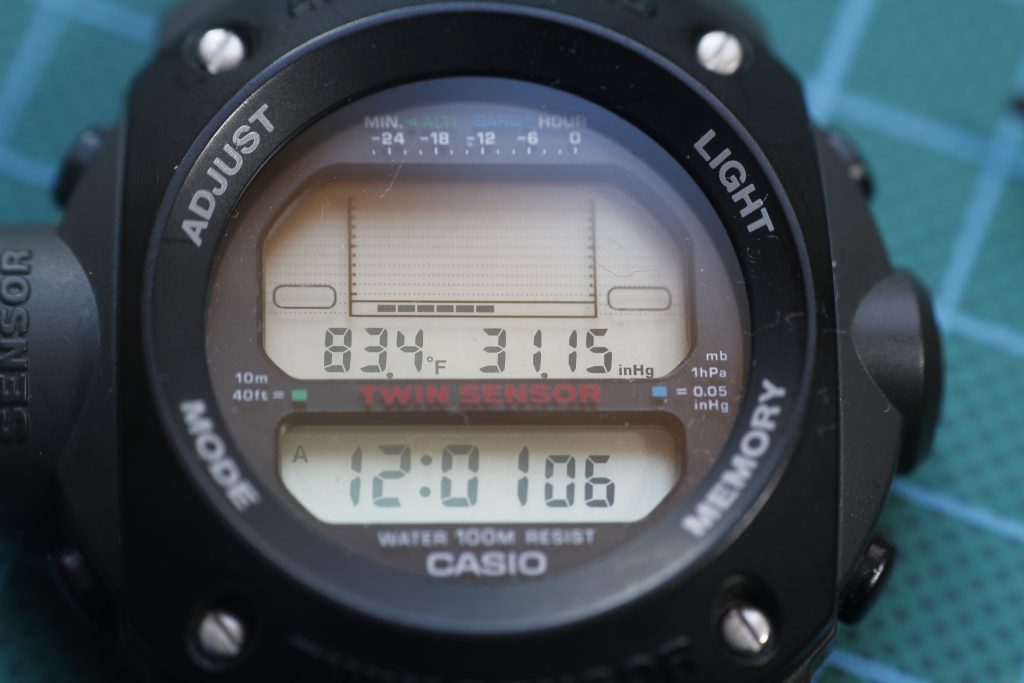 Casio ALT-6200 altimetro y barometro